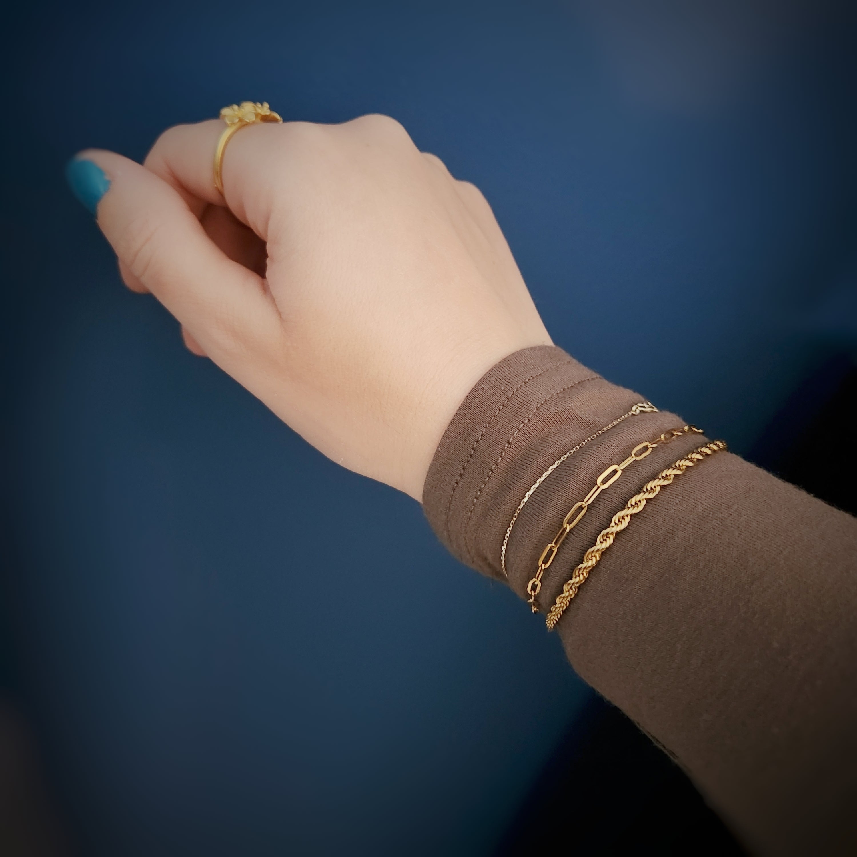 Gold Plated Stainless Steel Paperclip Bracelet - NovaSmartLinks