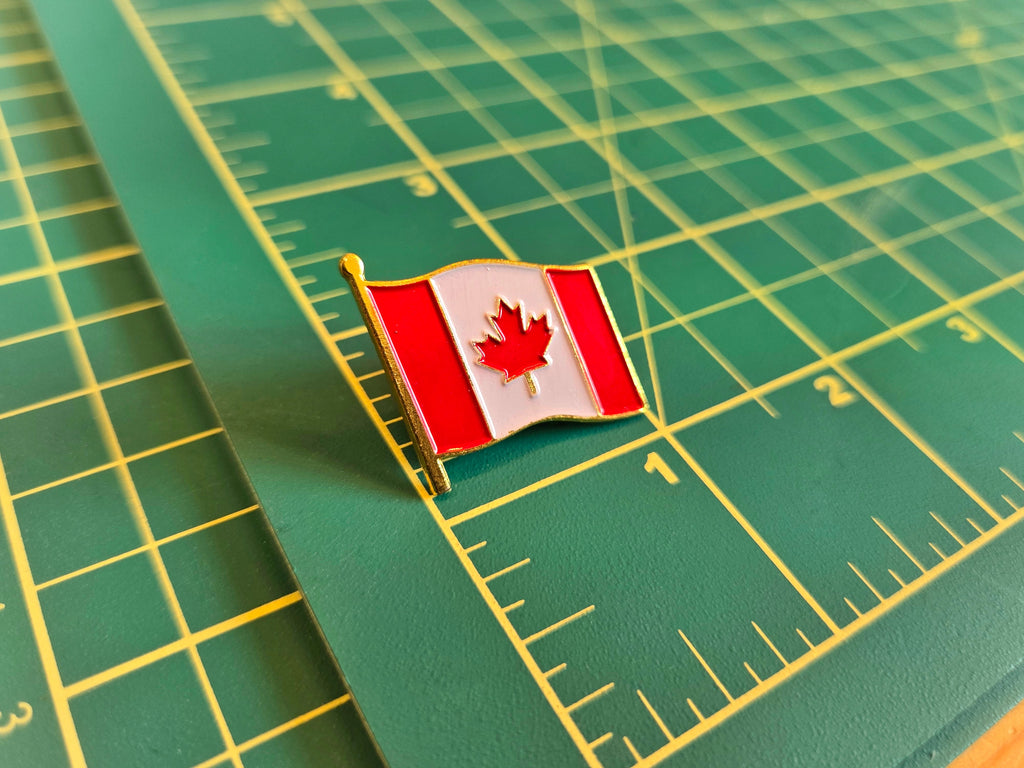 Canada Flag Pin - NovaSmartLinks