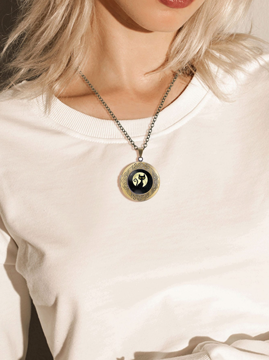 Black Cat Locket Necklace - NovaSmartLinks