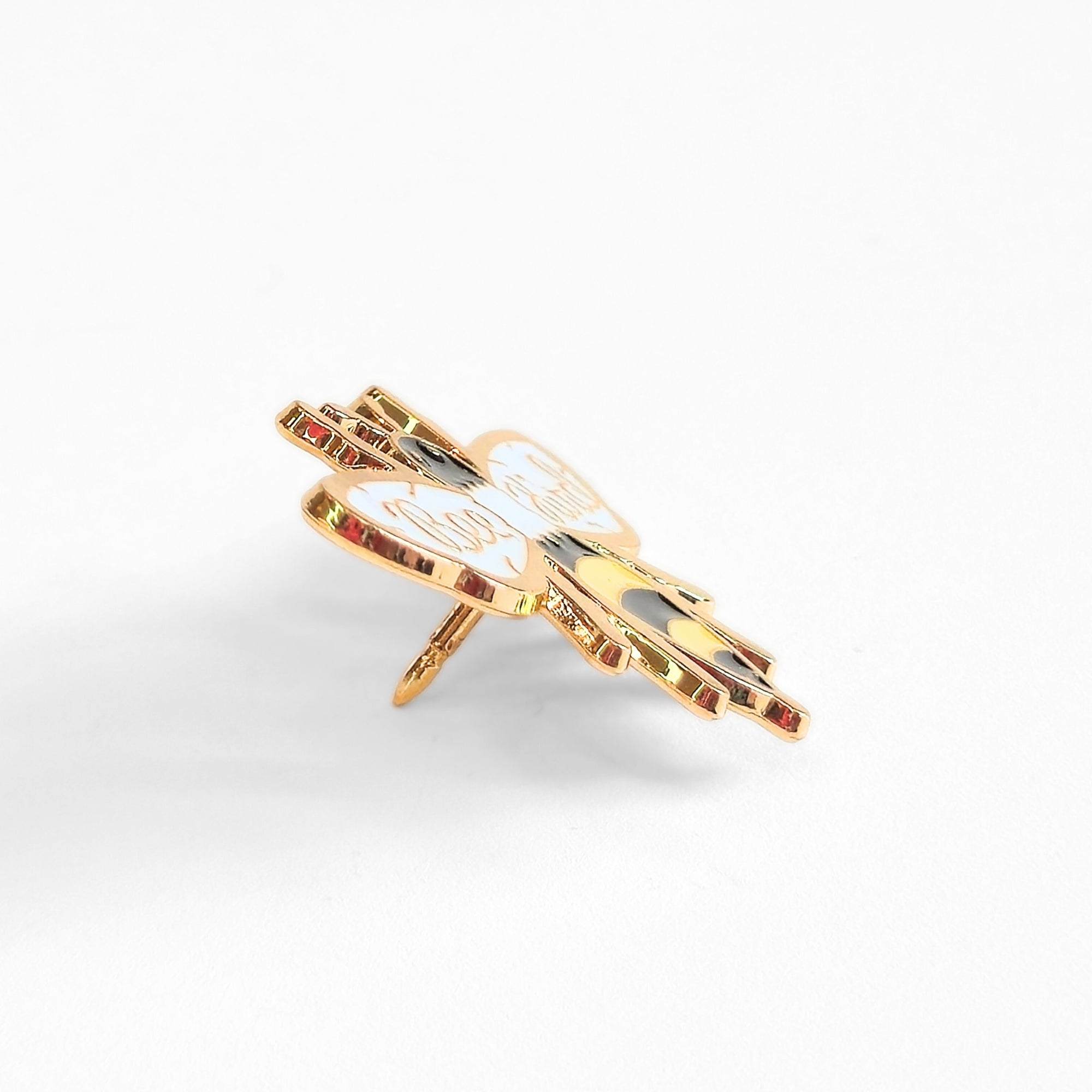 Bee Kind | Collectible Pin - NovaSmartLinks