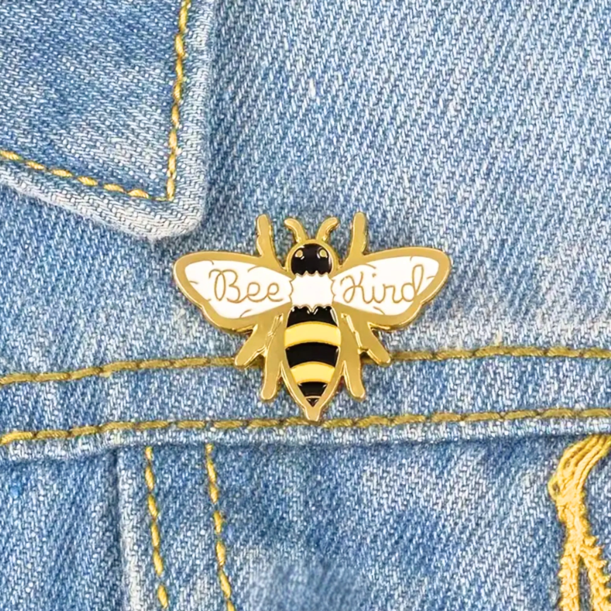 Bee Kind | Collectible Pin - NovaSmartLinks