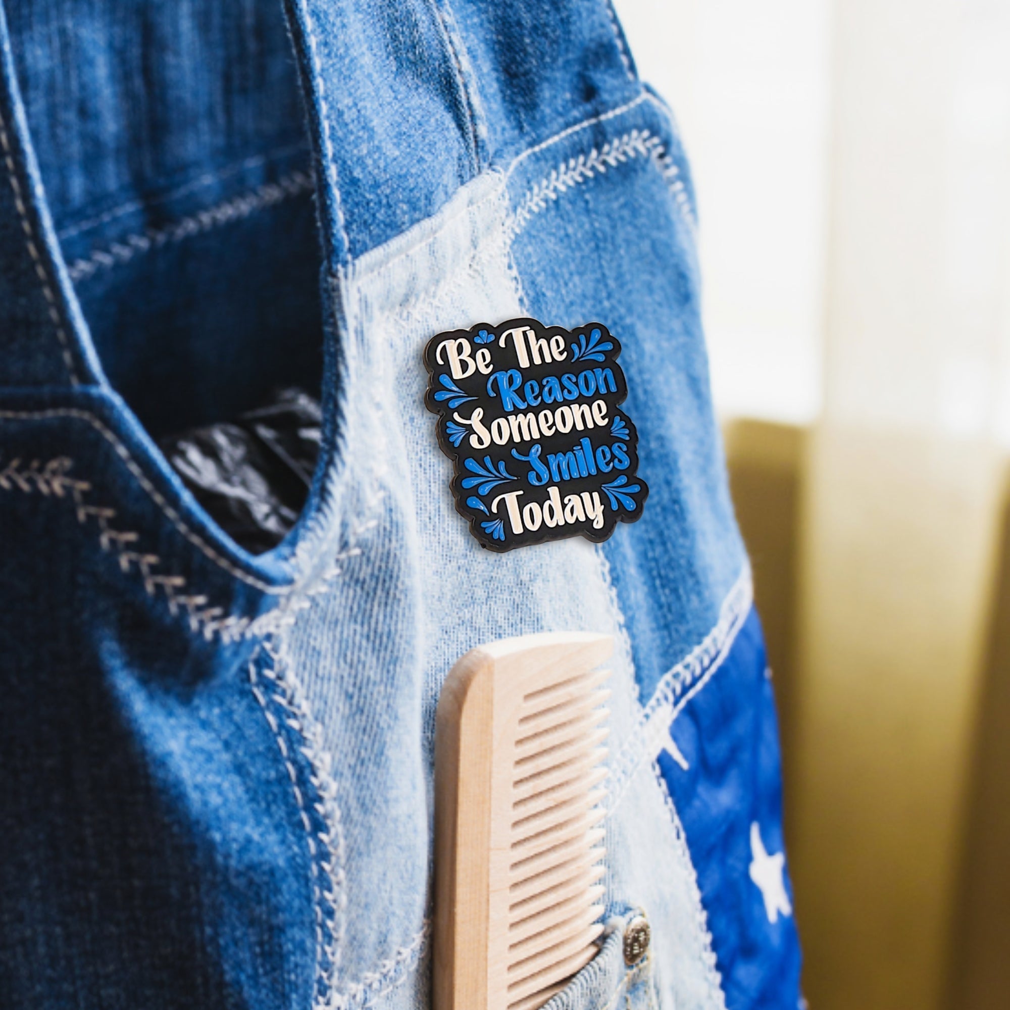 Be the Reason Someone Smiles Today | Collectible Pin - NovaSmartLinks