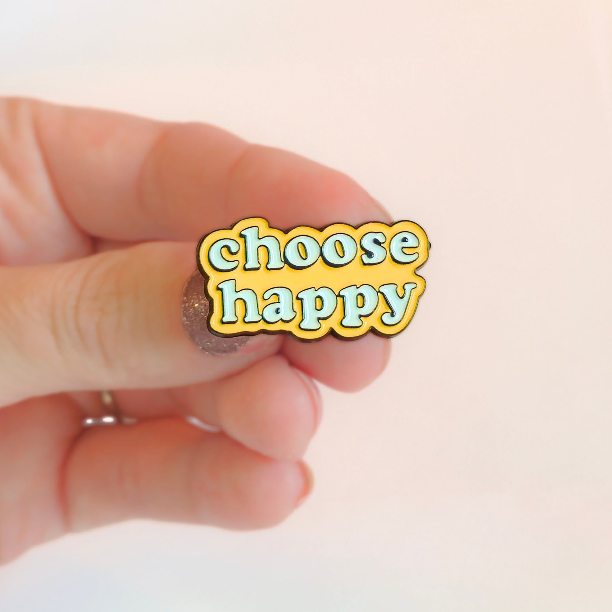 Choose Happy | Collectible Pin - NovaSmartLinks