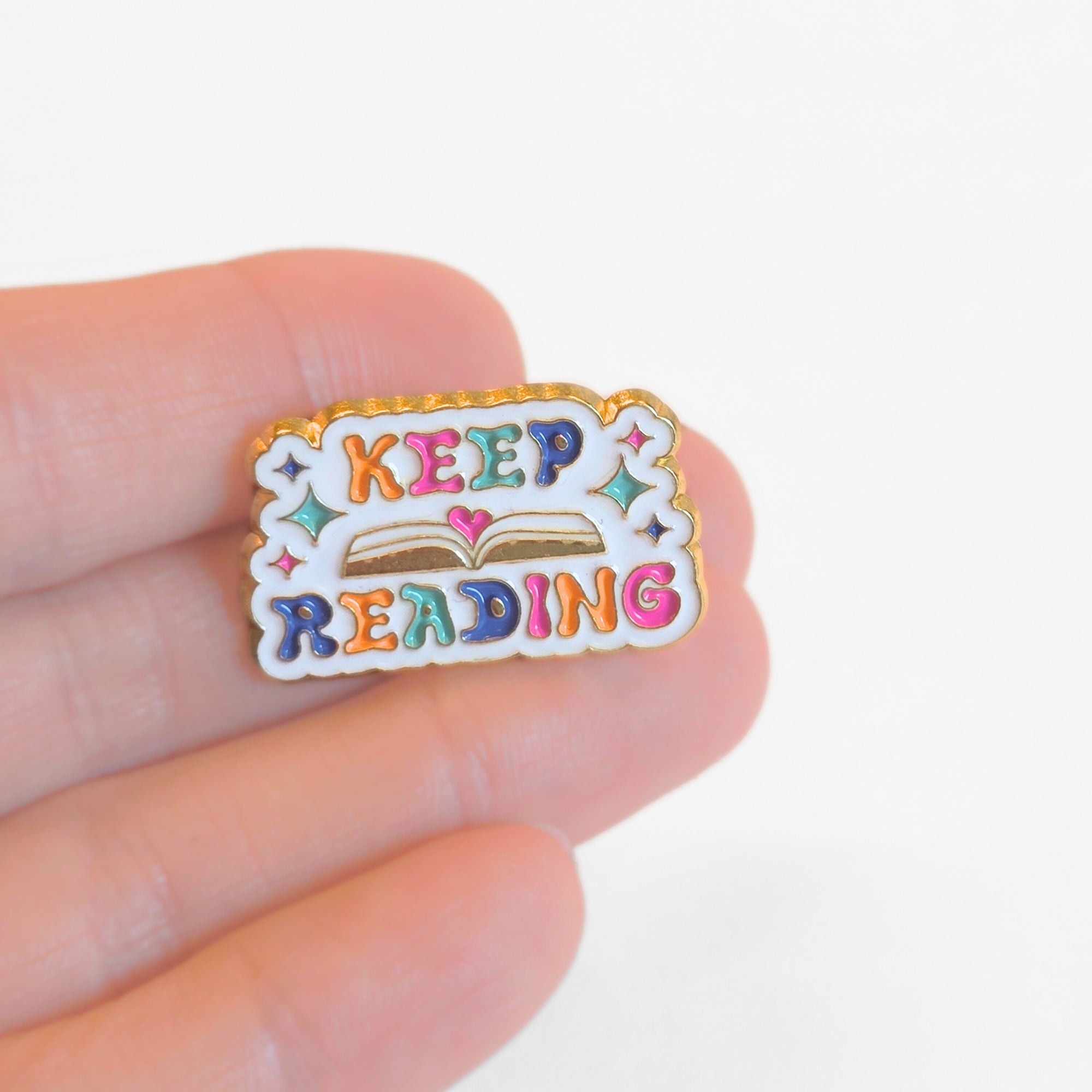 Keep Reading | Collectible Pin - NovaSmartLinks