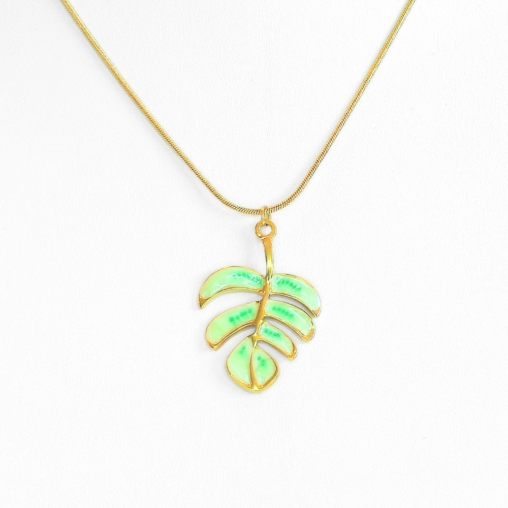 Monstera Leaf Pendant Necklace - NovaSmartLinks