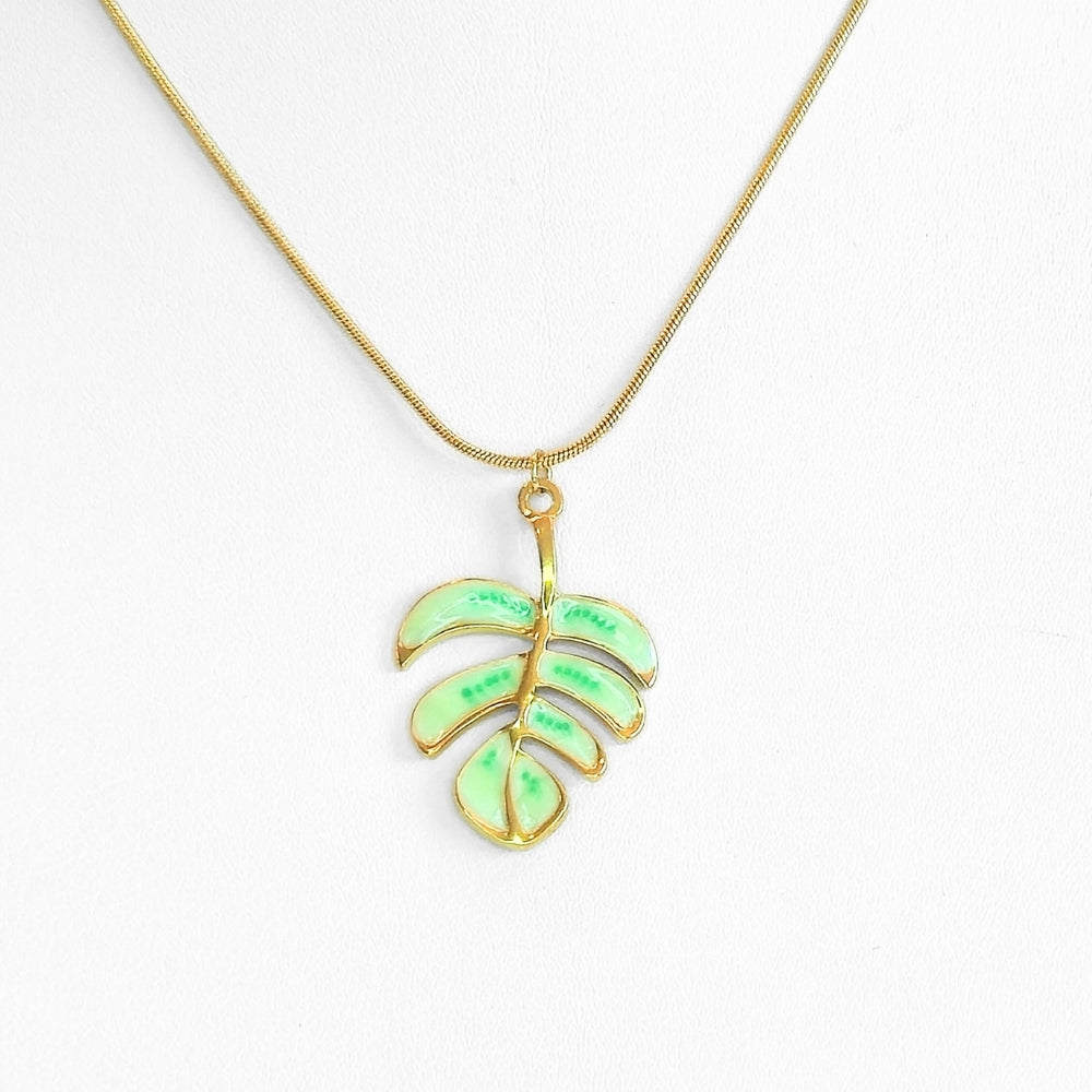 Monstera Leaf Pendant Necklace - NovaSmartLinks