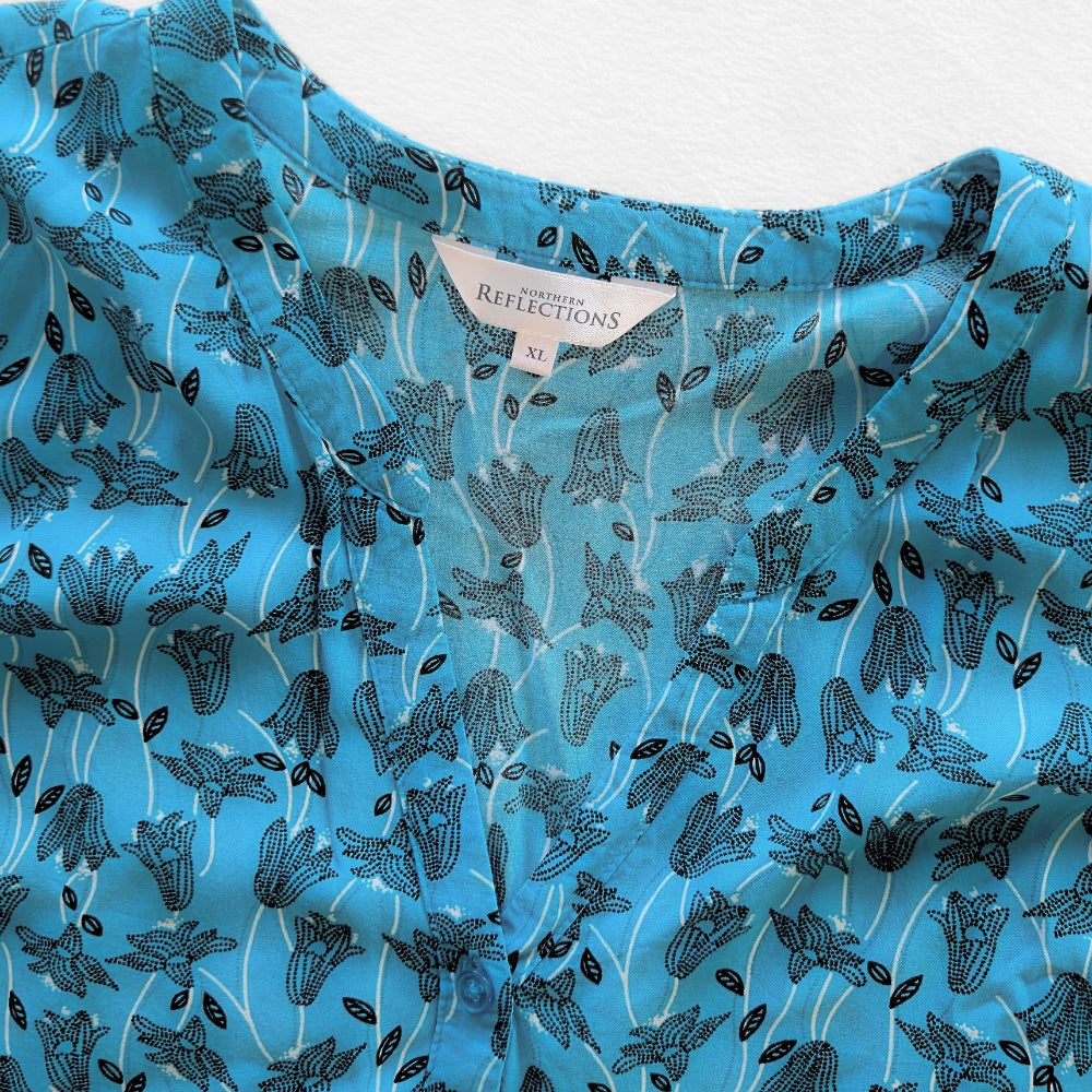 Northern Reflections Blue Floral Button-Up Sleeveless Blouse [XL] - NovaSmartLinks