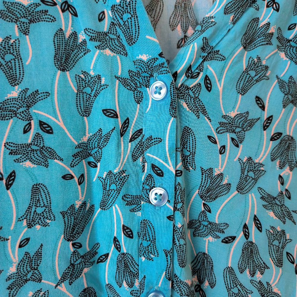 Northern Reflections Blue Floral Button-Up Sleeveless Blouse [XL] - NovaSmartLinks