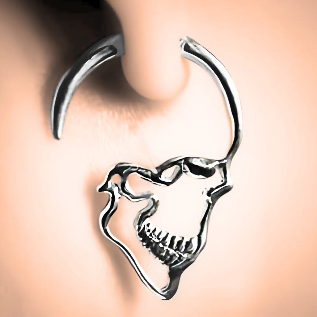 Spiked Skull Earrings - NovaSmartLinks