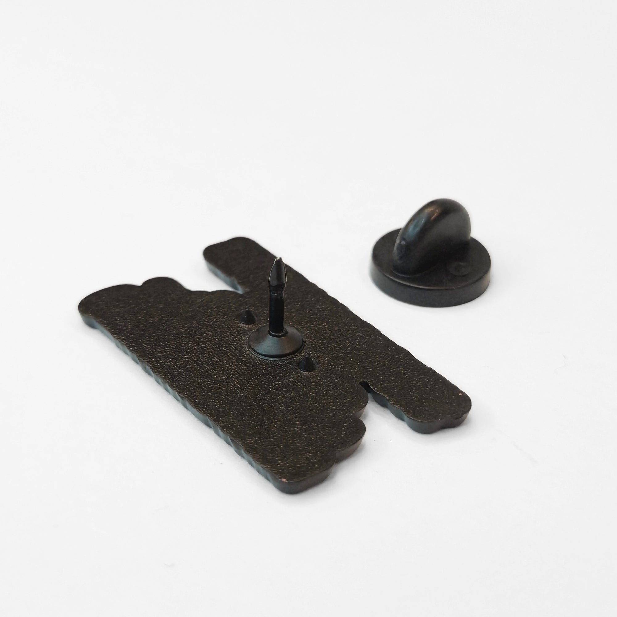 You Can Talk To Me If You're Struggling | Collectible Pin - NovaSmartLinks