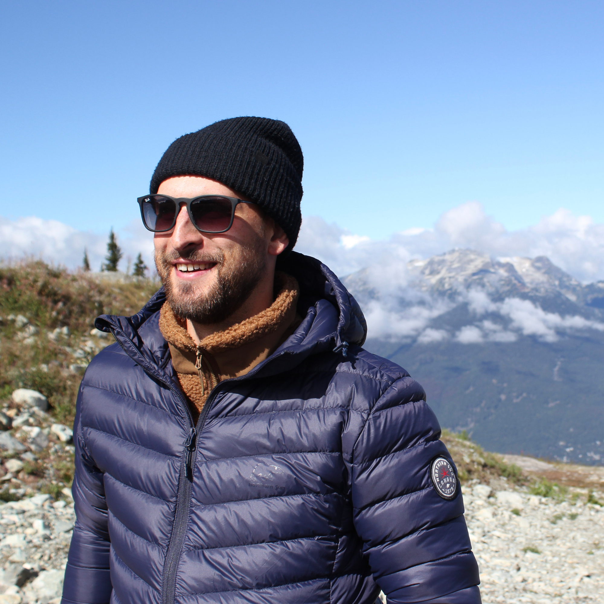 Packable Down Jacket - NovaSmartLinks